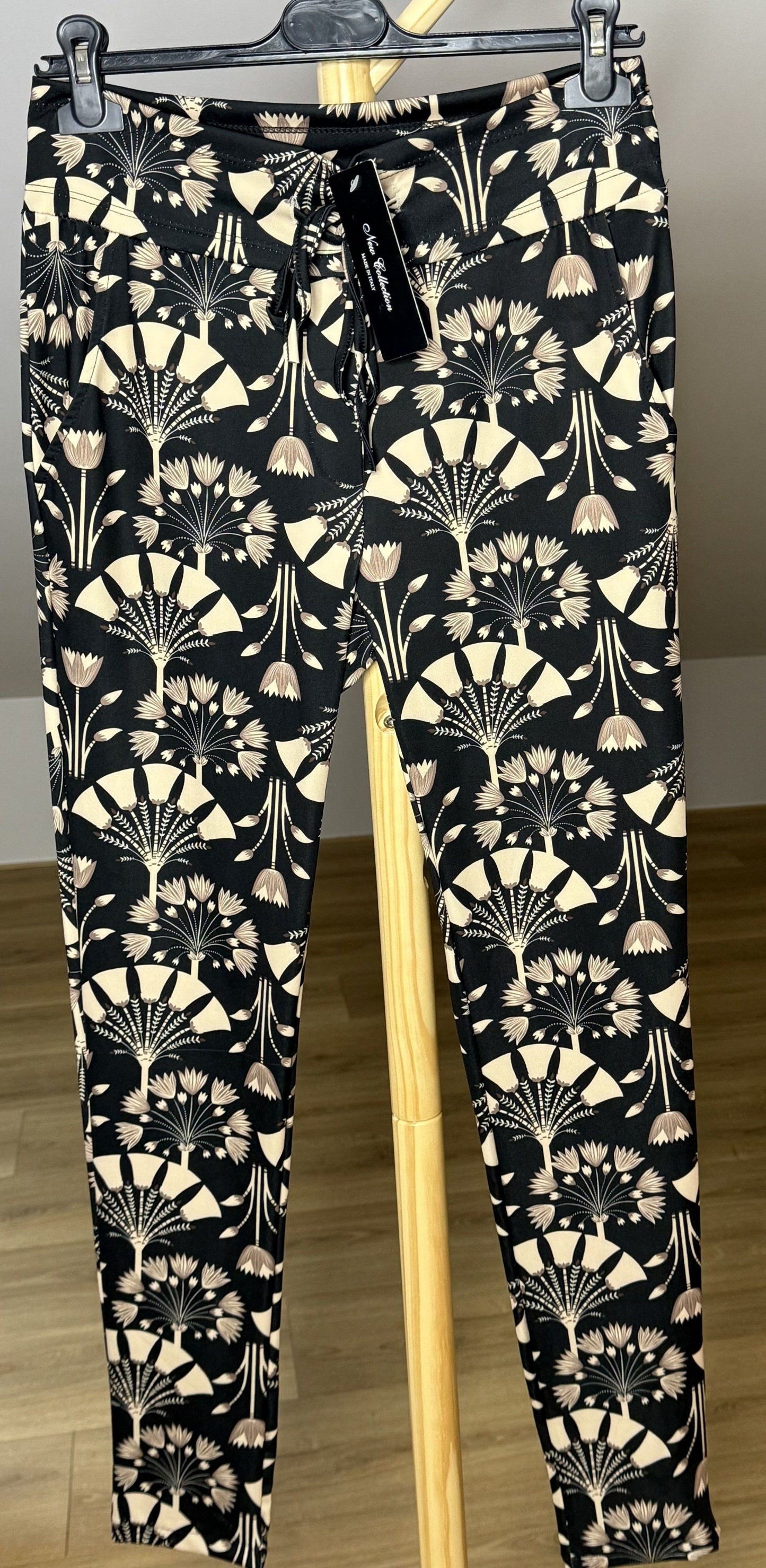 Travel broek met print in 2 kleuren