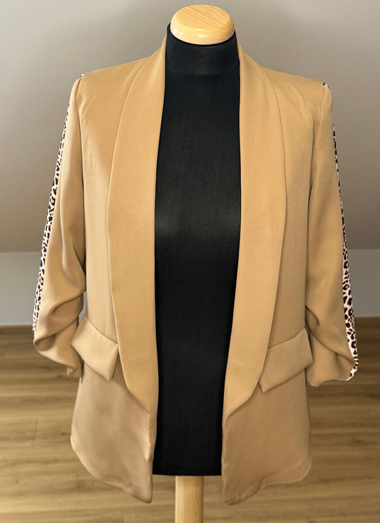 Blazer Megan