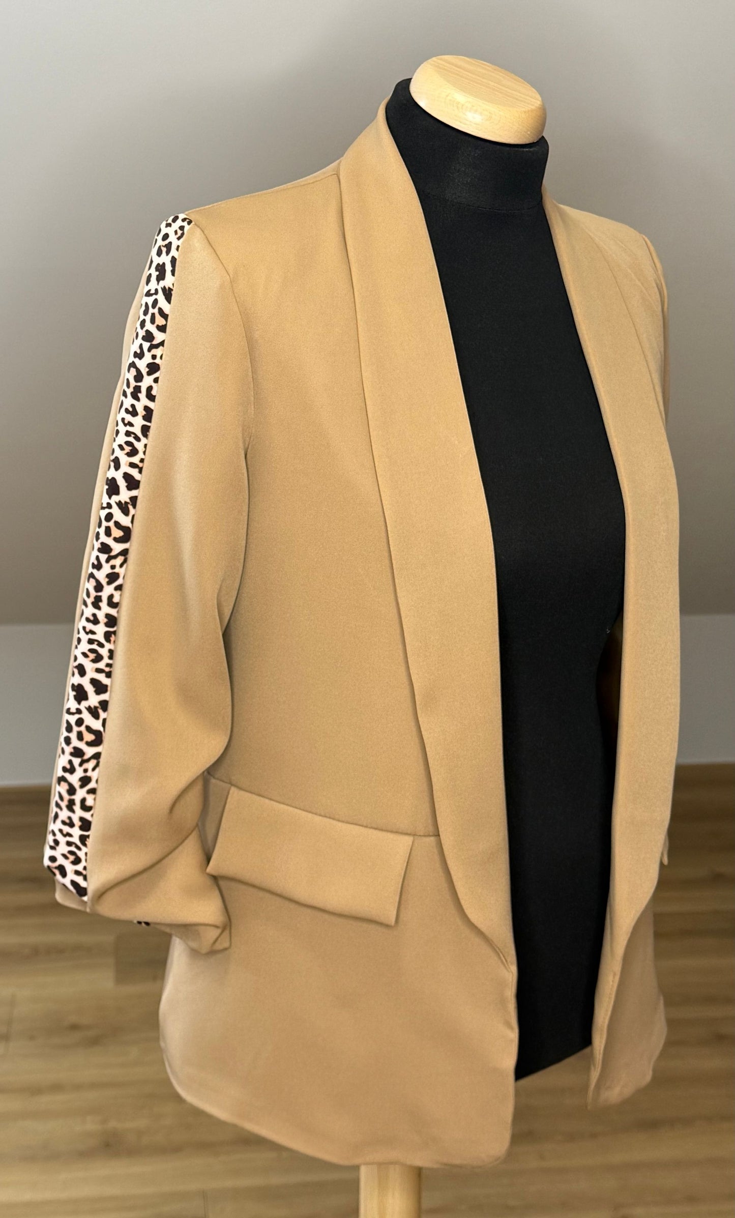 Blazer Megan