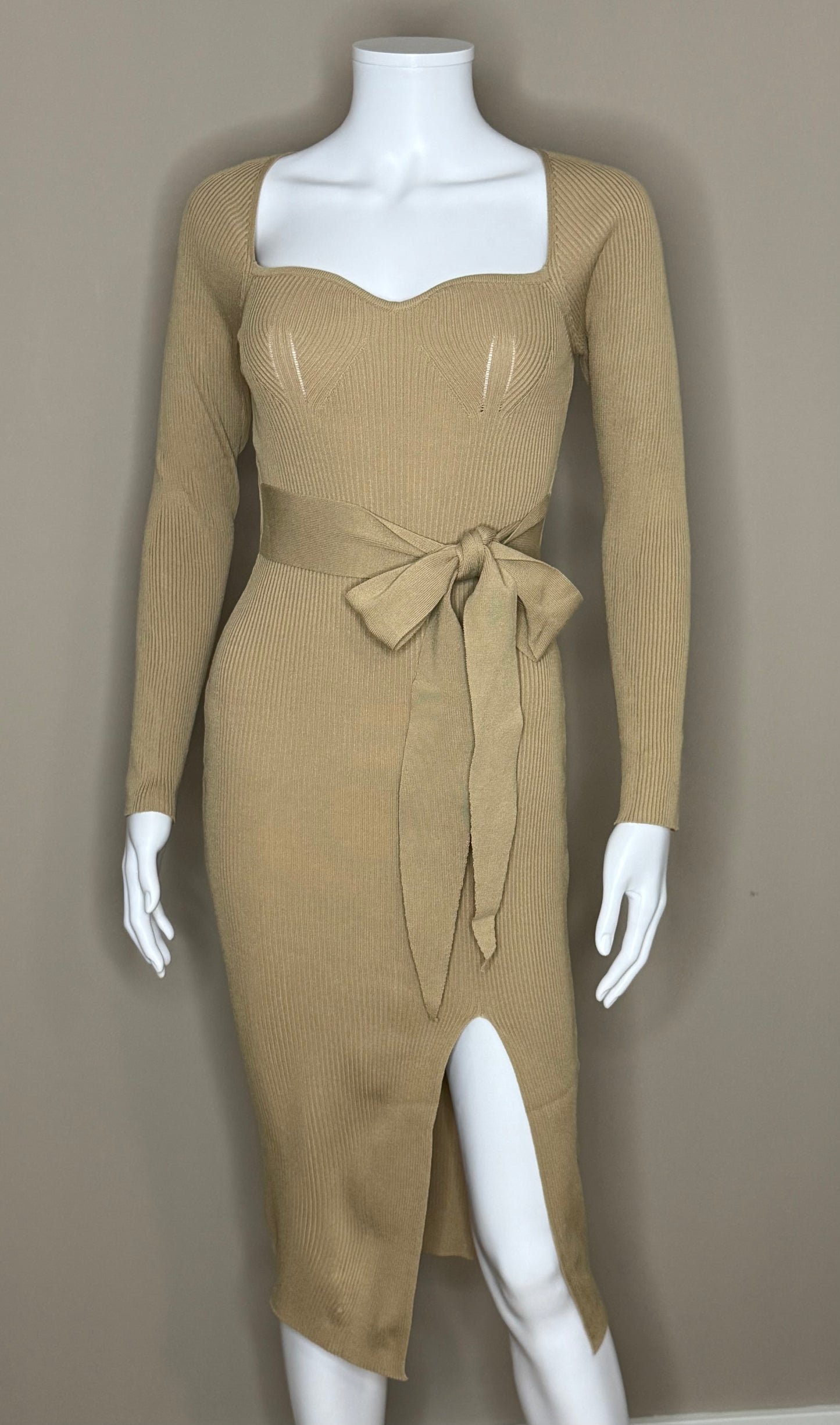 Fijngebreide Jurk | Zacht, Elegant & Tijdloos – Zwart & Taupe