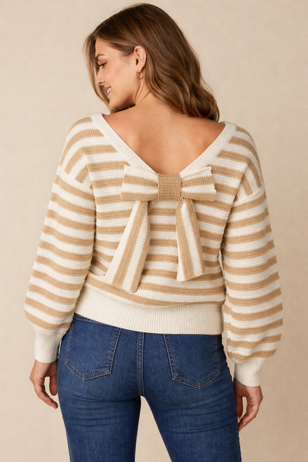 Beige-Wit Gestreepte Trui met Strikdetail op de Rug – One Size