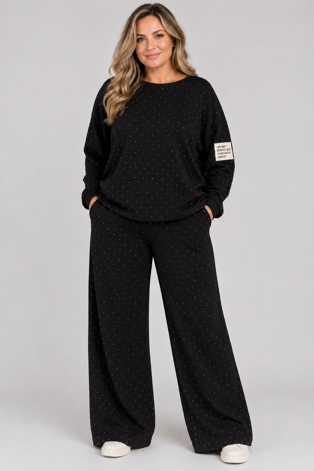 Glamoureus joggingpak met studs – One Size