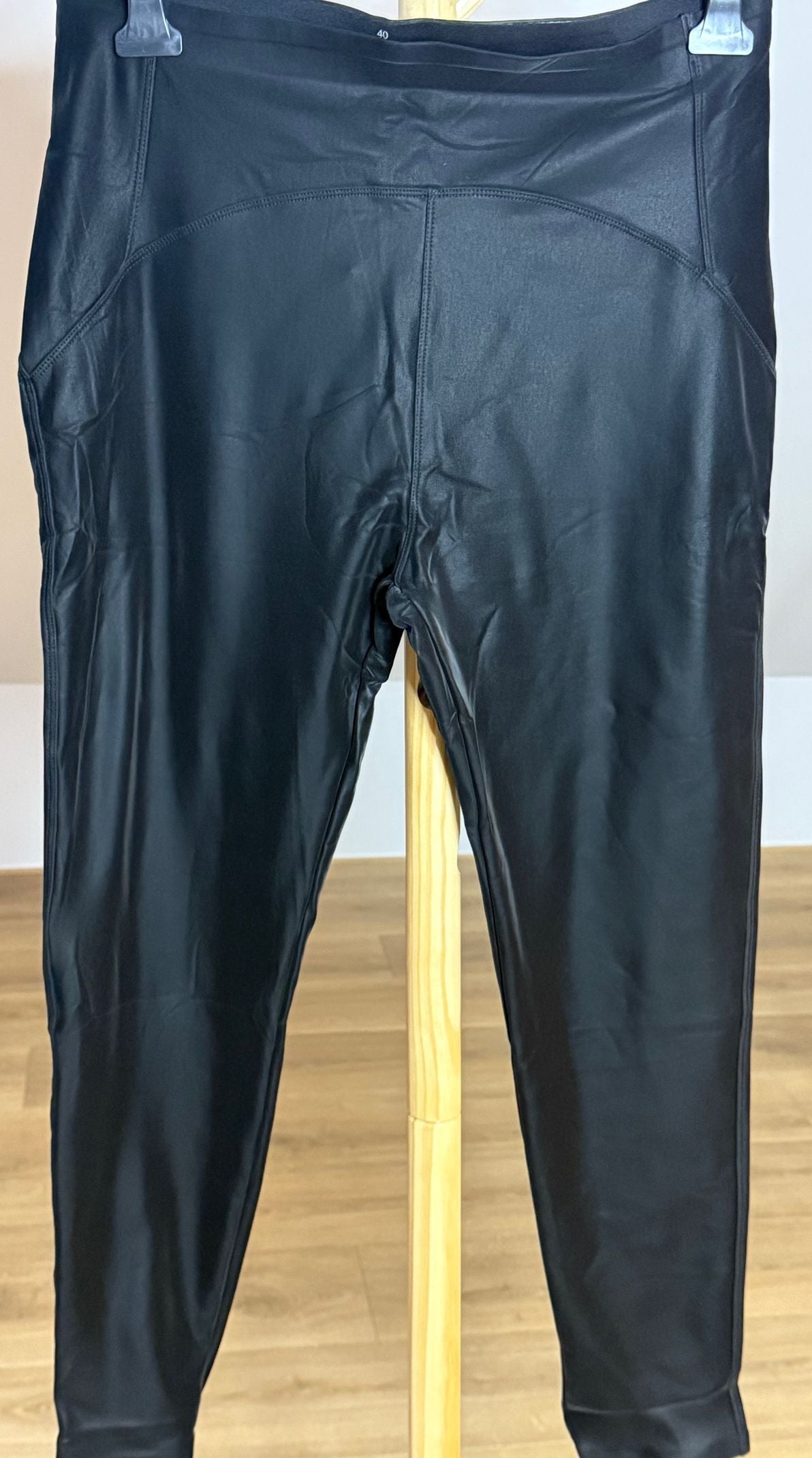 Glazende Legging Monday (grotere maat)